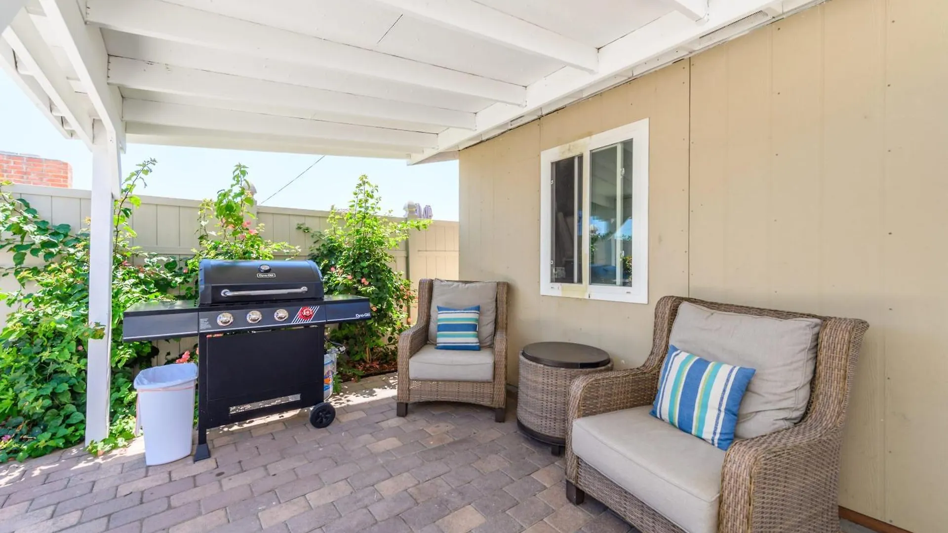 Disneyland Dream Villa 5 Bedroom 3 Bath Theater Games Pool Table Anaheim Holiday home